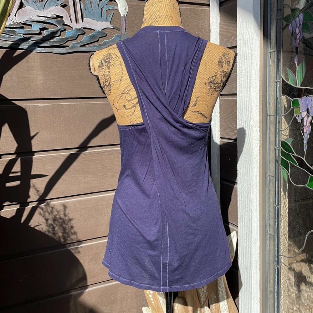Lululemon Navy Twist Back Tank Top